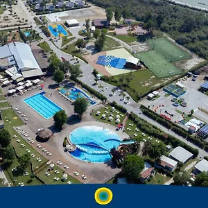 Kompleks wypoczynkowy Club Del Sole Spina Family Collection