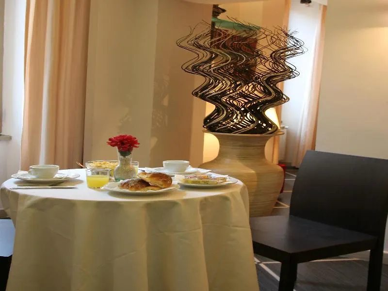 ***  Hotel Garda Róma Olaszország