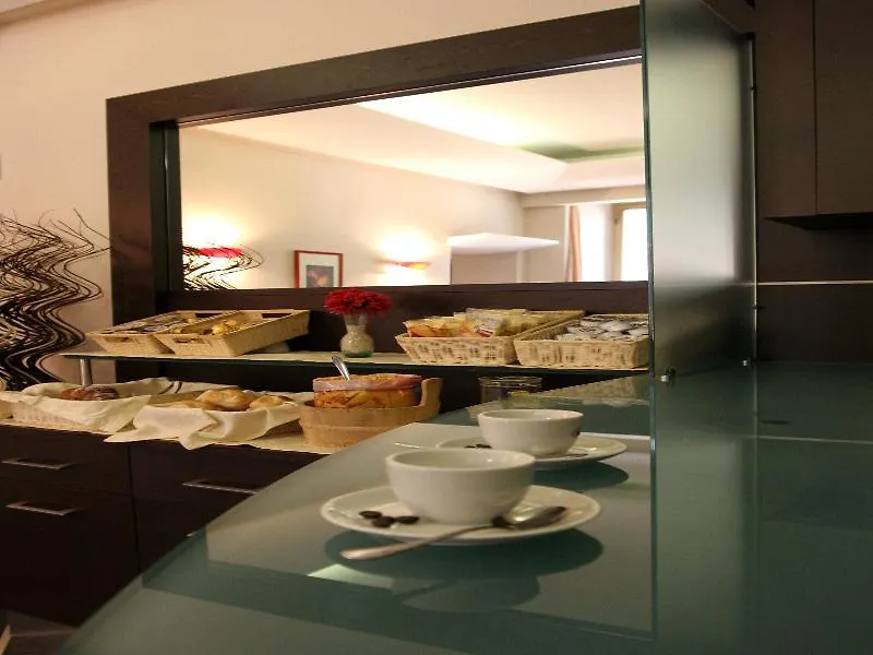 ***  Hotel Garda Róma Olaszország